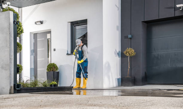 Best Pool Deck Cleaning  in Sarasota, FL